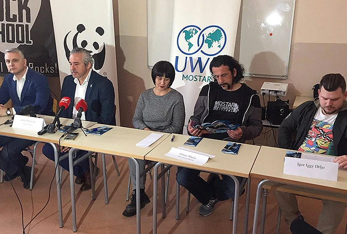 Mostar gasi svjetla za planetu Zemlju