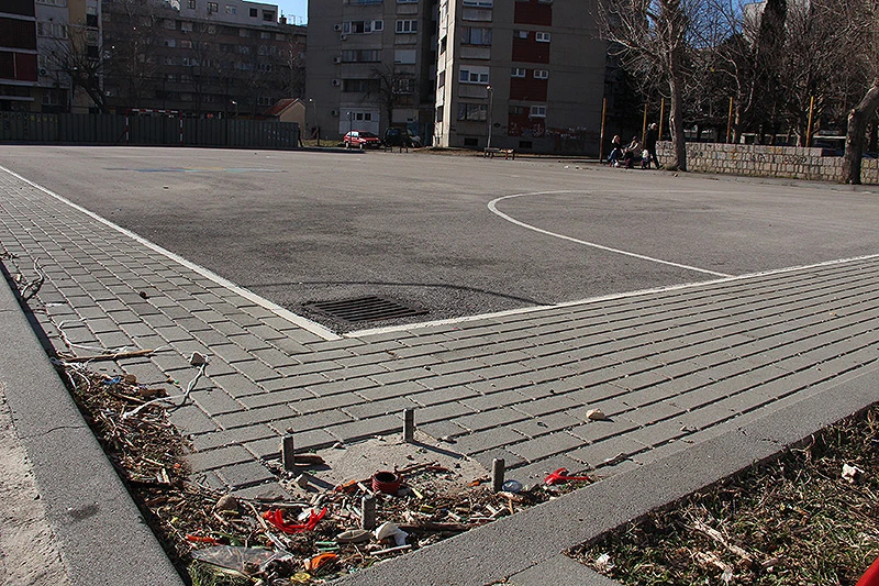 Mladih iz Prijedora, Ključa i Doboja obnavljaju mostarska igrališta