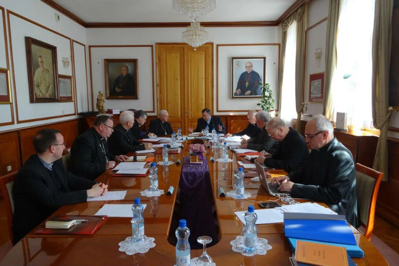 Biskupi pozvani da nastave pružati znakove nade katolicima