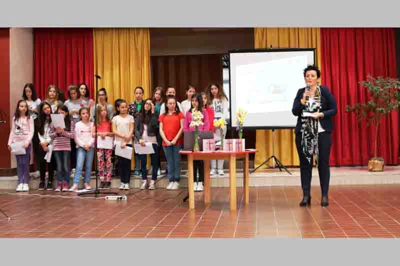 Učenicima na Dan poezije meditativna zbirka Sanijele Matković