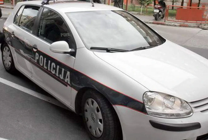 Sarajevo: Maloljetnica se pokušala ubiti u toaletu kafića