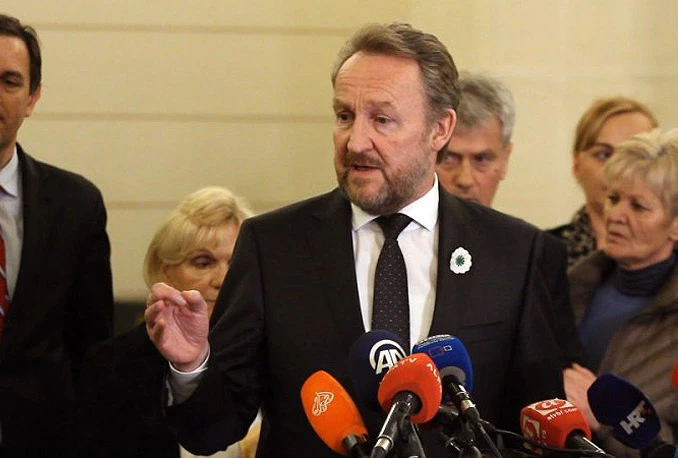 VIDEO | Pravi državnik to ne bi uradio