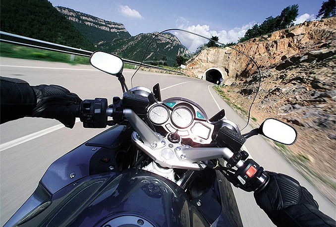 Oprez, povećan broj motociklista i biciklista u prometu