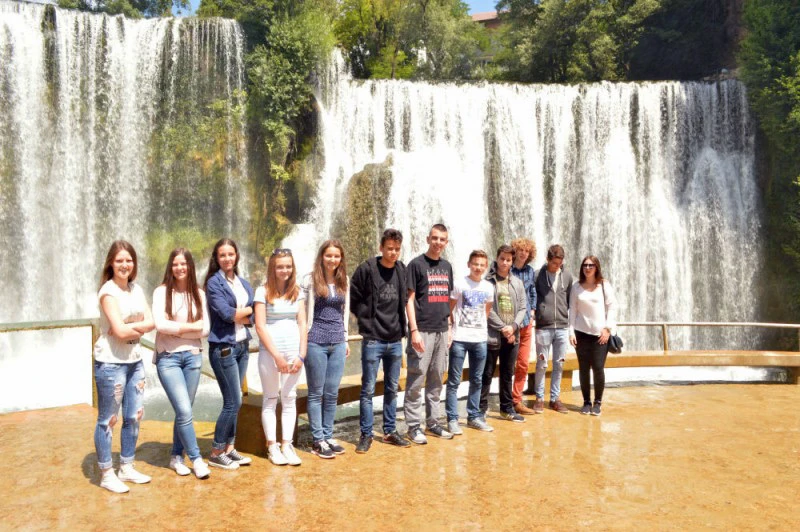 Mladi iz Jajca ne žele ''dvije škole pod jednim krovom''