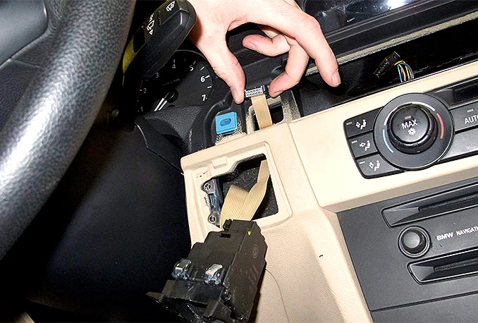 U Vitezu ukraden BMW