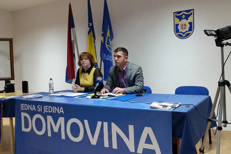 Čavka: Srbija neka prizna genocid, Ivanić neka se pokloni u Srebrenici