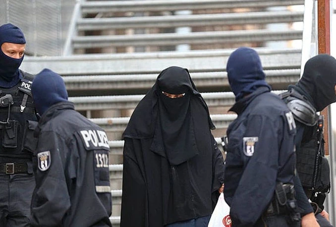 Oko 450 policajaca upalo u džamiju u Berlinu