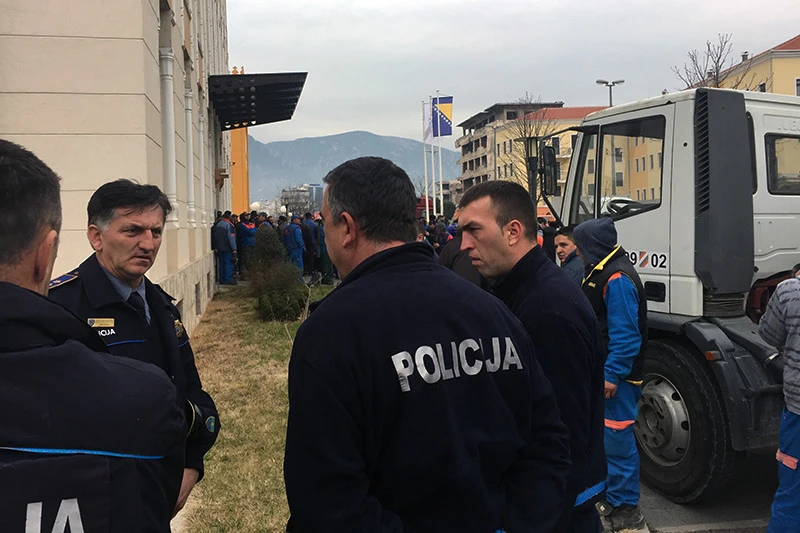 Policija odgovara: Mi ne rješavamo imovinske sporove, nego štitimo javni red i mir