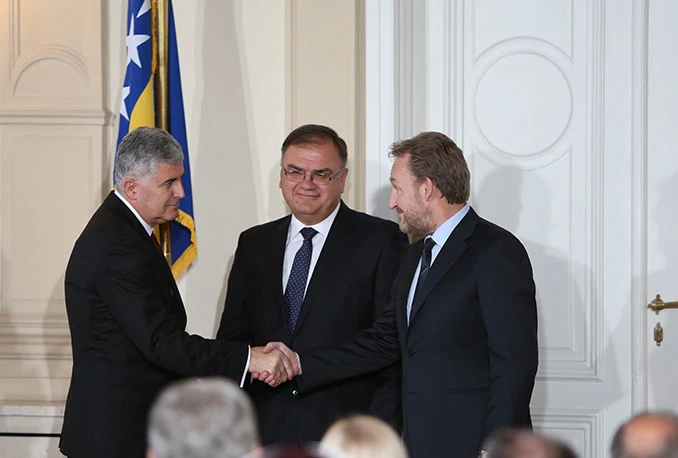 Puklo u Predsjedništvu