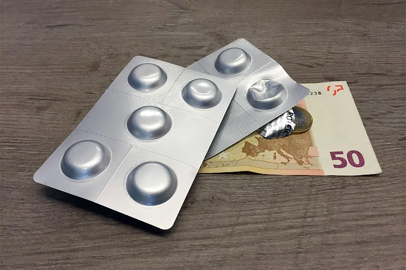 Liječnici koriste i strah da pacijentima naplate što bi u bolnici bilo besplatno