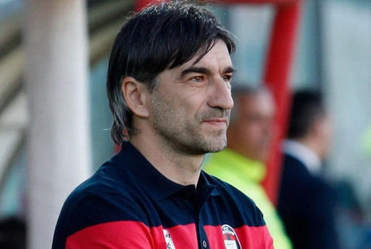 Jurić odletio s klupe Genoe