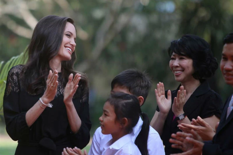 Angelina pokazala drugo lice: Nemam samo 34 kilograma, sretna sam i zadovoljna