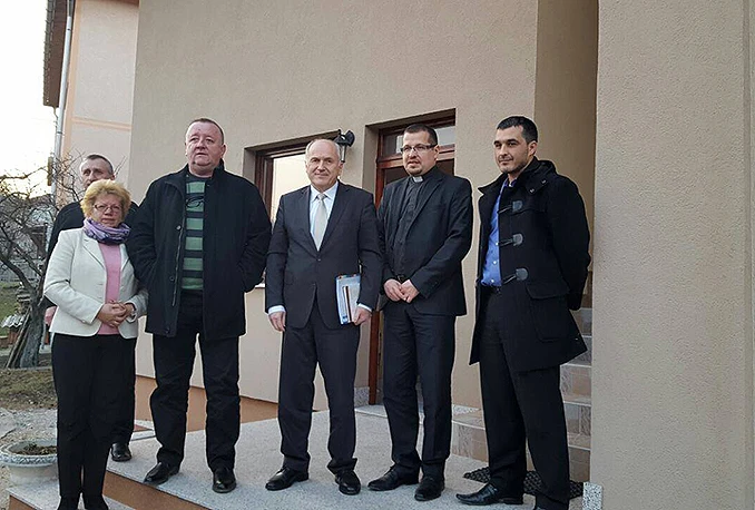 Inzko podržao gradnju crkve u Drvaru