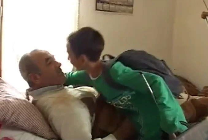'Dječak hrabrost' i njegov otac ostat će bez novca jer je banka u stečaju?!