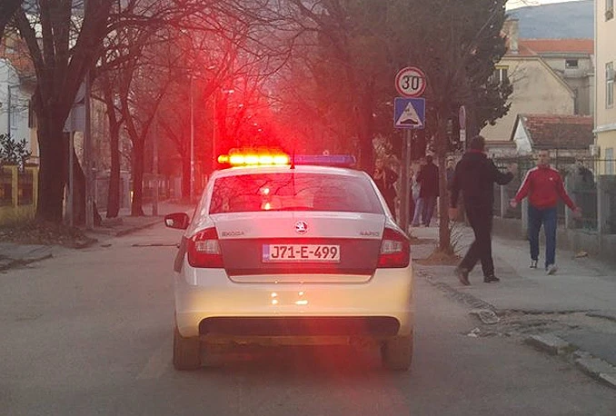 Policija privela trojicu učenika