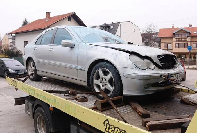 Zapaljen automobil reprezentativca BiH u sjedećoj odbojci