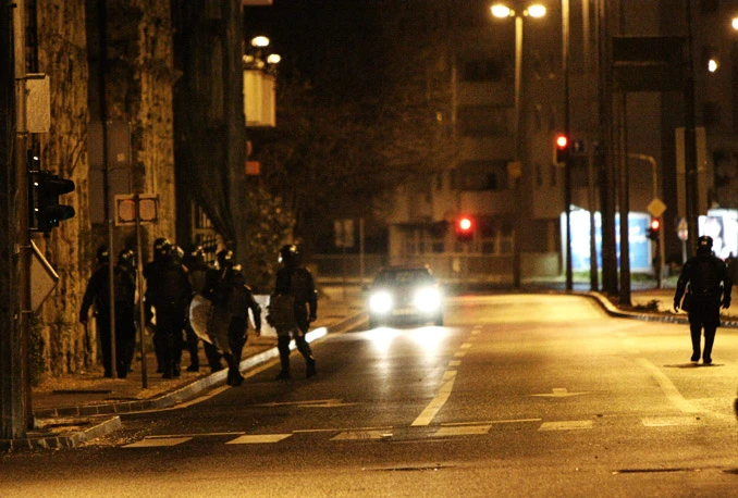 Mostar: Specijalci pretresli stan i kuću