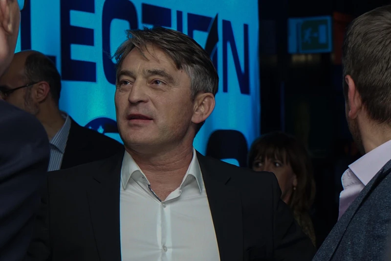 Komšić demantira medije: ….. i vas i vaših 840 KM!