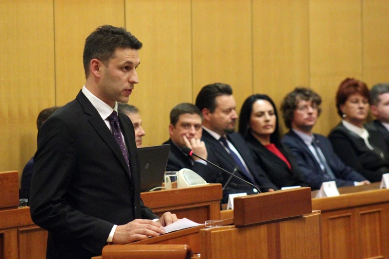 Petrov: Hrvatska otvara arhivsku građu do 1990. godine