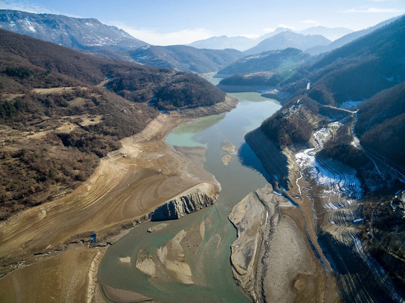 VIDEO | Snimke iz zraka: Jablaničko jezero se povuklo iz Donje Rame