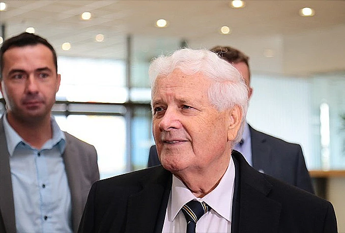 Kaos za vlast: Nova rekonstrukcija i koalicija s 'neprijateljima'