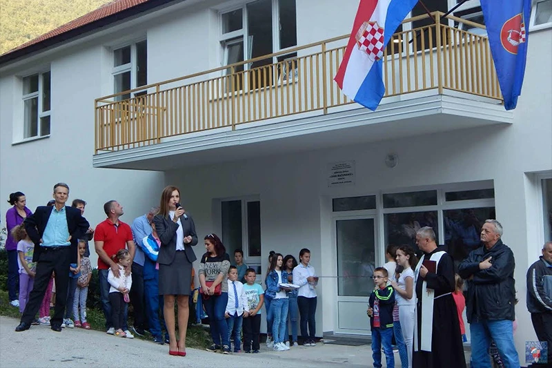 Nije u asfaltu sve - više od 2,5 milijuna KM za potporu obrazovanju