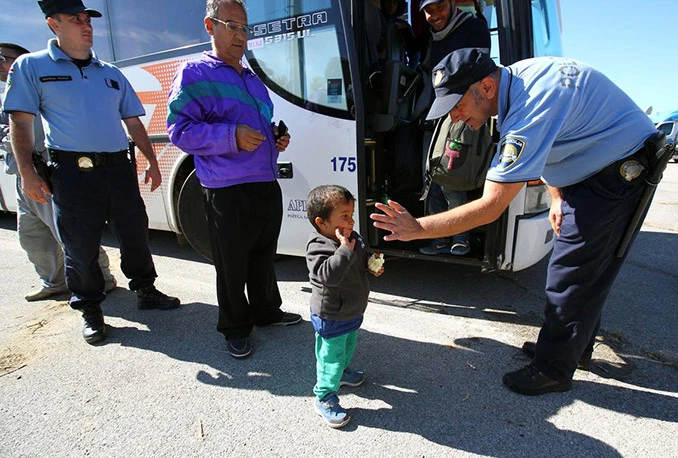 Ministar unutarnjih poslova demantira tvrdnje kako policija maltretira i tuče migrante u Hrvatskoj