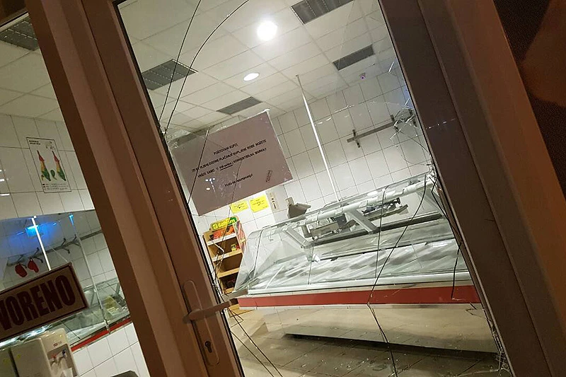 Mostar: Iz mesnice ukradena kasa