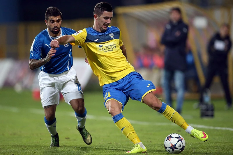 Dejan Čabraja pred potpisom za Široki Brijeg
