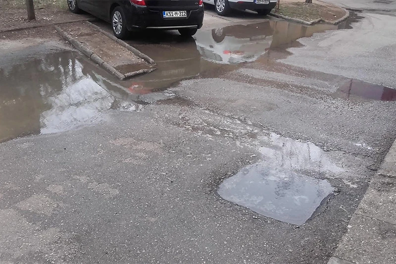 Mostar: Komunalci ne dolaze jer je cisterna u kvaru