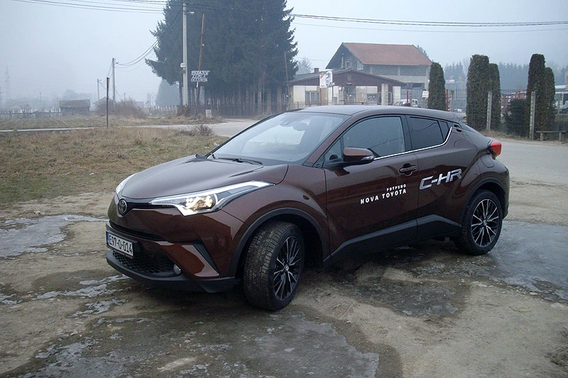 Test: Toyota C-HR 1,2 Turbo C-HIC