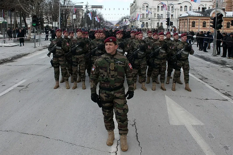 VIDEO | U Banja Luci uz "Marš na Drinu" defile pripadnika policije RS-a