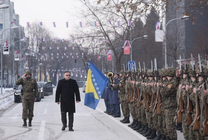 Ivanić u Banja Luci ponovno postrojio pripadnike Oružanih snaga BIH