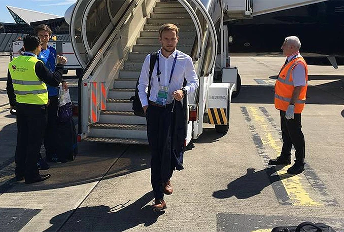 Rakitić s tribina gleda prema Manchesteru