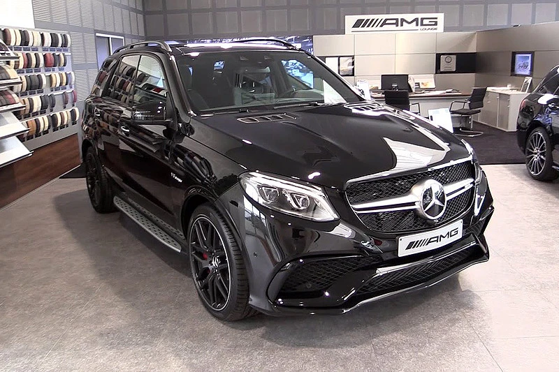BiH najviše uvozi Mercedes: Vlasnici daju skoro 250.000 KM za limene ljubimce
