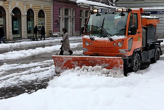 Prvi ovogodišnji snijeg prekrio ulice bh.gradova