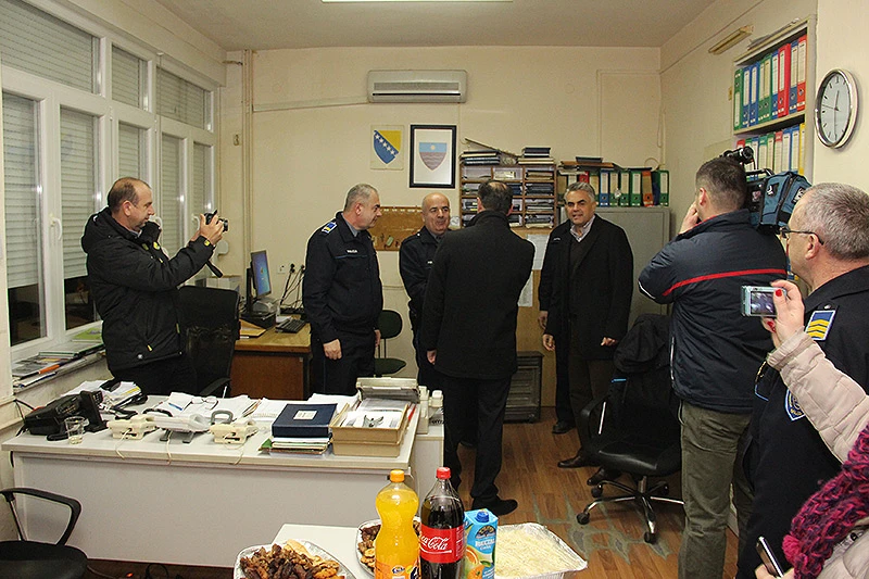 Čelni ljudi MUP-a HNŽ i PU Mostar posjetili policajce na dužnosti