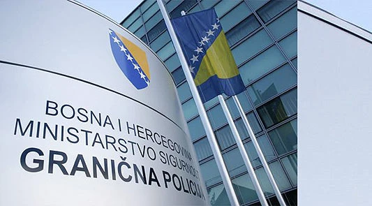 Na graničnim prijelazima privedene četiri osobe