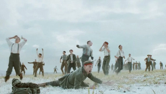 Njemački i britanski vojnici prekinuli rat na Božić 1914. i zaigrali nogomet