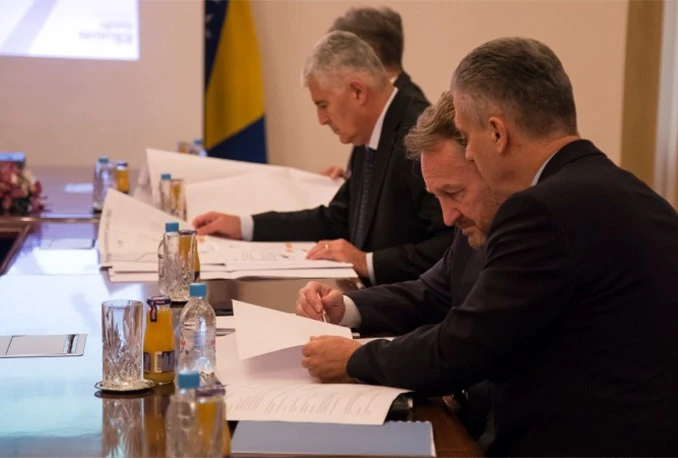 Sve može, a i ne mora