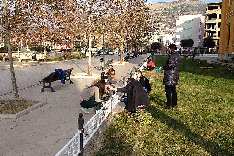 Uređeno dvorište Gimnazije Mostar