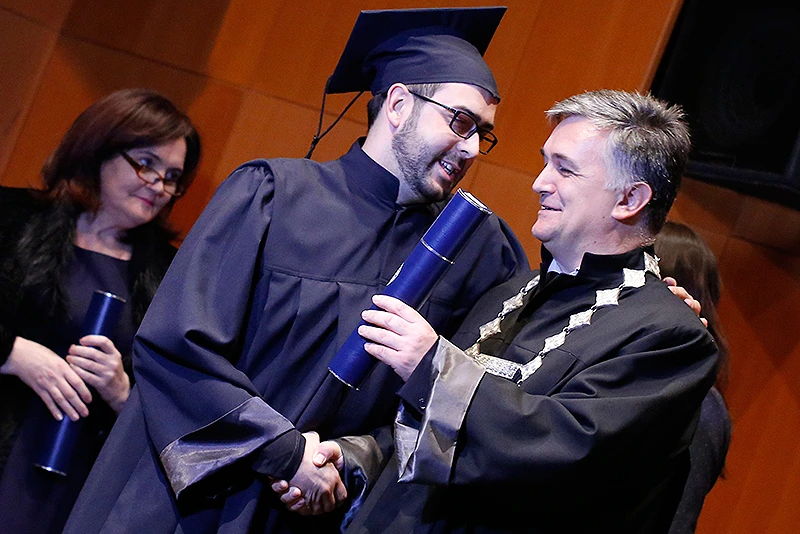 Promovirani inženjeri, magistri i prvostupnici strojarstva i računarstva