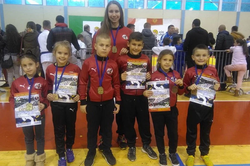 JK Hercegovac sa šest međunarodnih turnira odnio 55 odličja