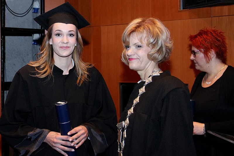 Dodjela diploma pravnicima u Mostaru: Bit ćete značajni za društvo