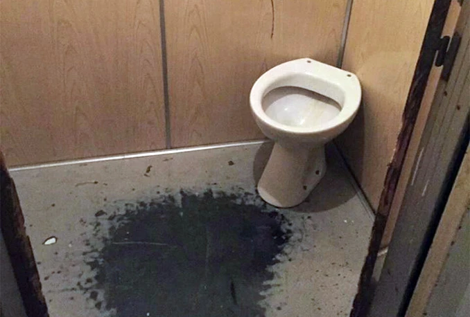 Mostar: Zbog nepoznatog <i>pišača</i>, stanari u lift ugradili školjku