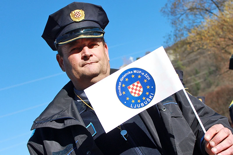 Prosvjedi u Širokom Brijegu: 'Nitko nije jači od policije'