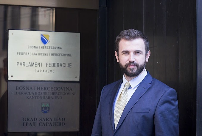 Gratz predlaže deklaraciju o statusu izbora o Stocu