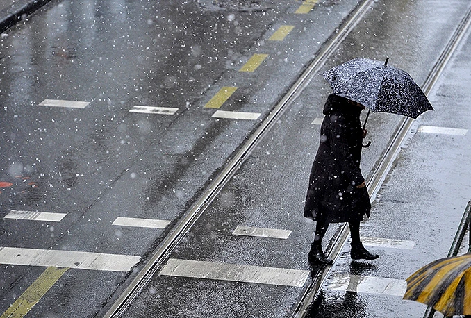 Pad temperatura, početkom tjedna moguć i snijeg