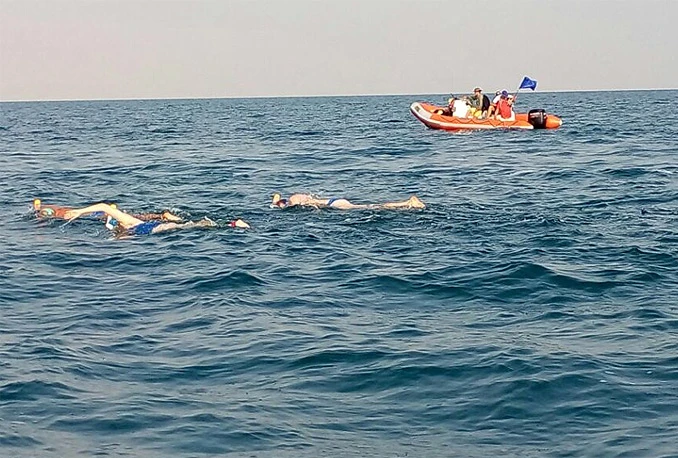 Prvi ljudi preplivali Mrtvo more