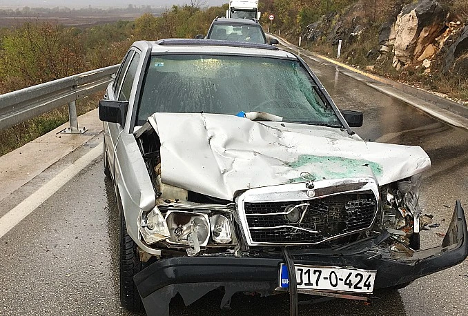 Frontalni sudar na cesti Mostar - Široki Brijeg